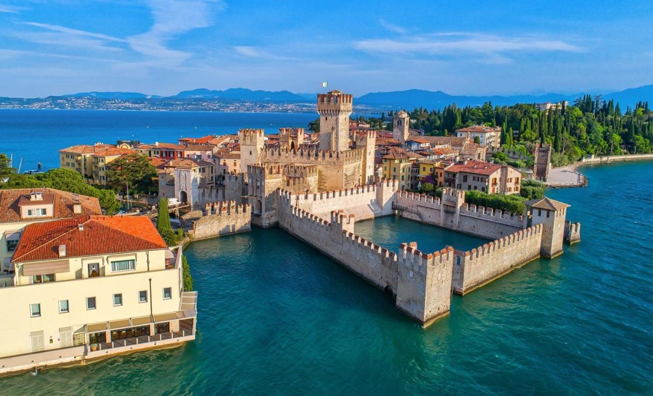 Suite Mimosa Con Piscina - Affitti Brevi Italia Sirmione Exteriér fotografie