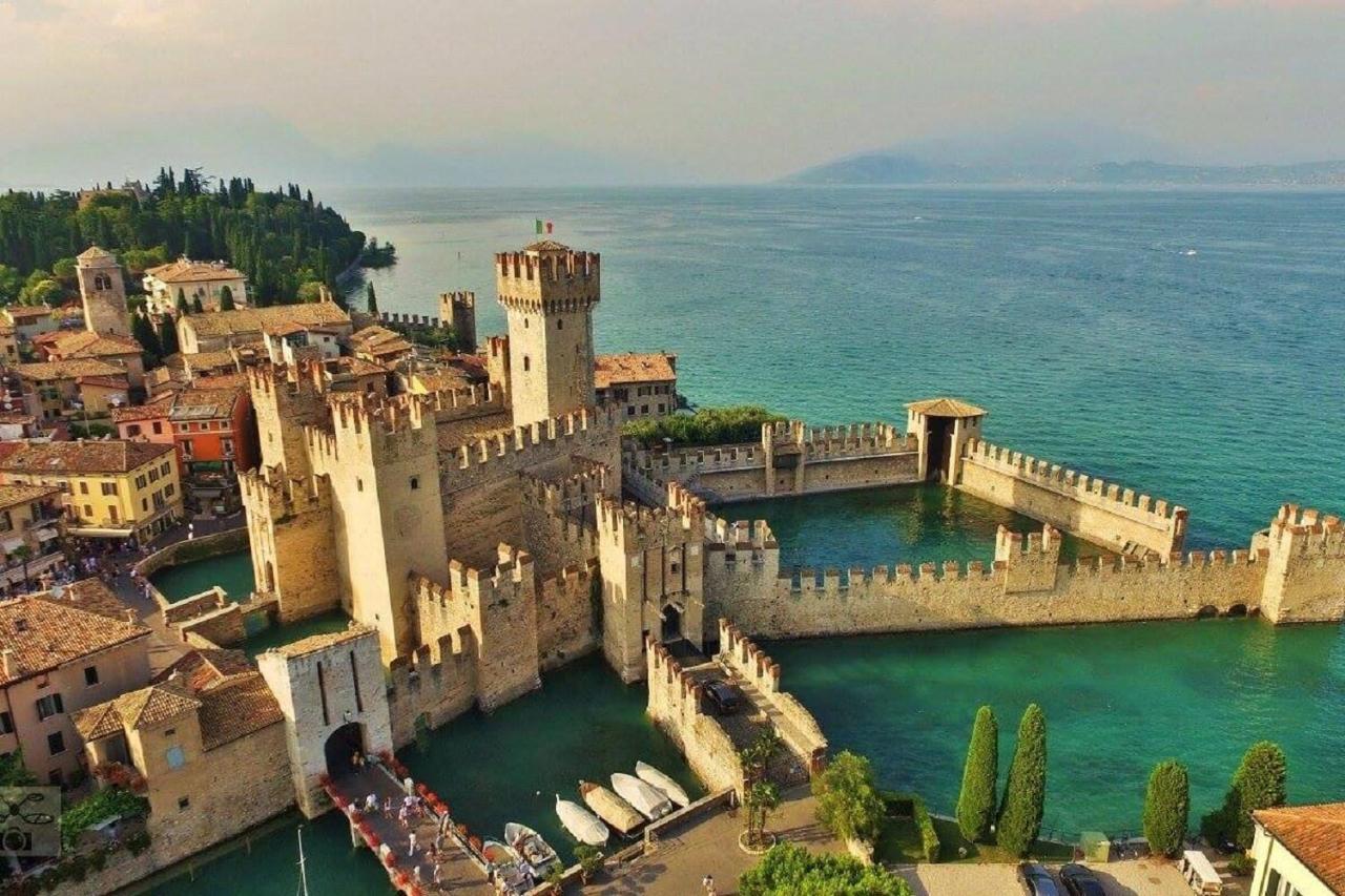 Suite Mimosa Con Piscina - Affitti Brevi Italia Sirmione Exteriér fotografie